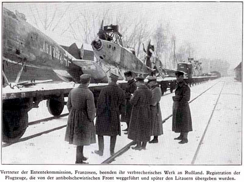 Attēls:Westarmee Flugzeug 1920.jpg