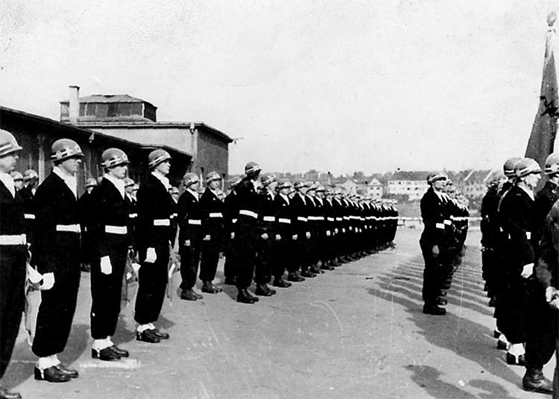 Attēls:Legionari Stutgarte 1948.jpg