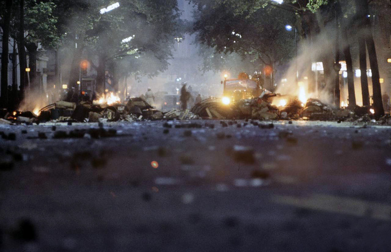 Attēls:Barrikades Paris 1968.jpg