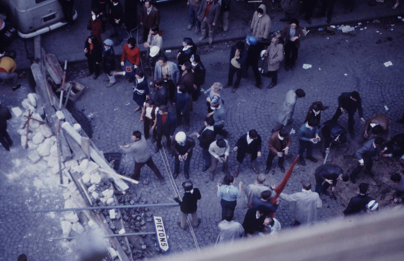 Attēls:Barikades 1968.jpg
