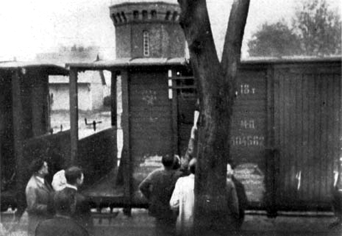 Attēls:Deportacija Latvija 1941 1.jpg