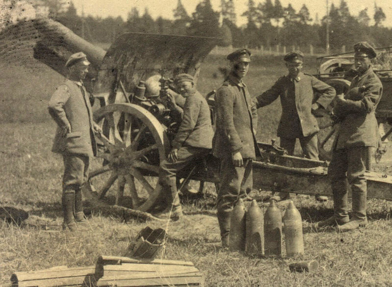 Attēls:Artillerie 15cm Batterie bei Wenden 07 1919 2.jpg