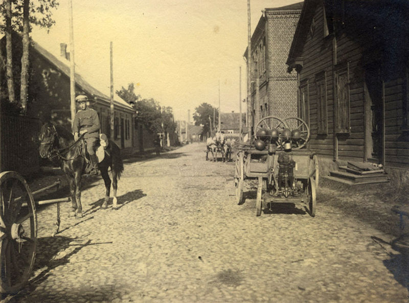 Attēls:Kornett Graf Minenwerfer Kompanie in Jakobstadt.jpg